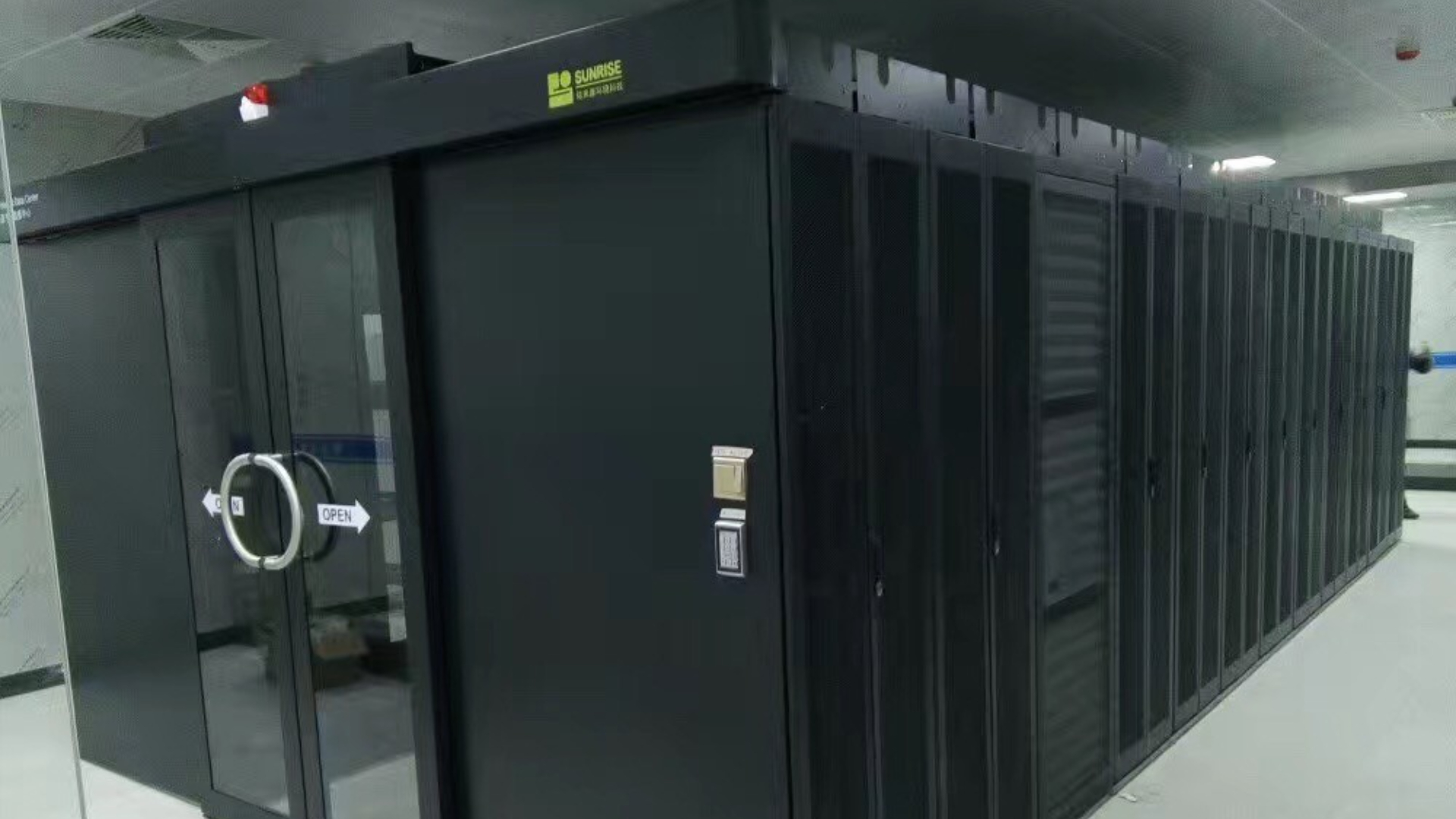 數(shù)據(jù)中心機房應該如何布線？機柜綜合布線方法詳解