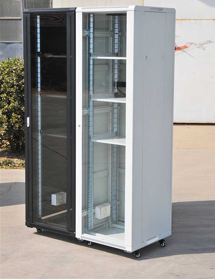 網(wǎng)絡(luò)服務(wù)器機柜