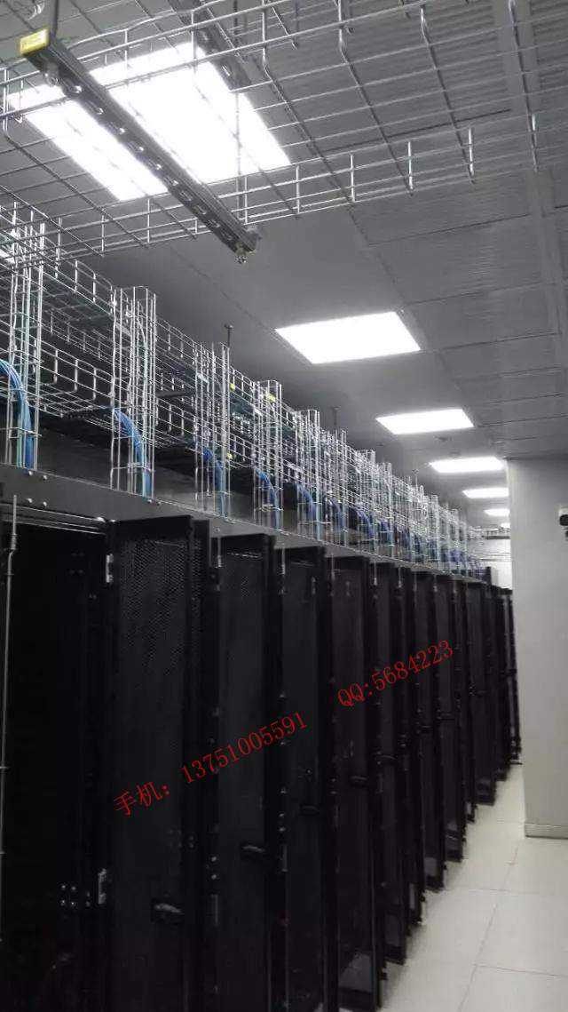 服務(wù)器機(jī)柜